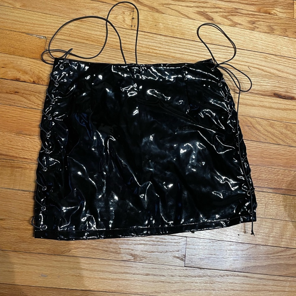 NWT F21 Vinyl Glossy Wet Vintage Y2k Lace/Corset cutouts side Rave Club evening
